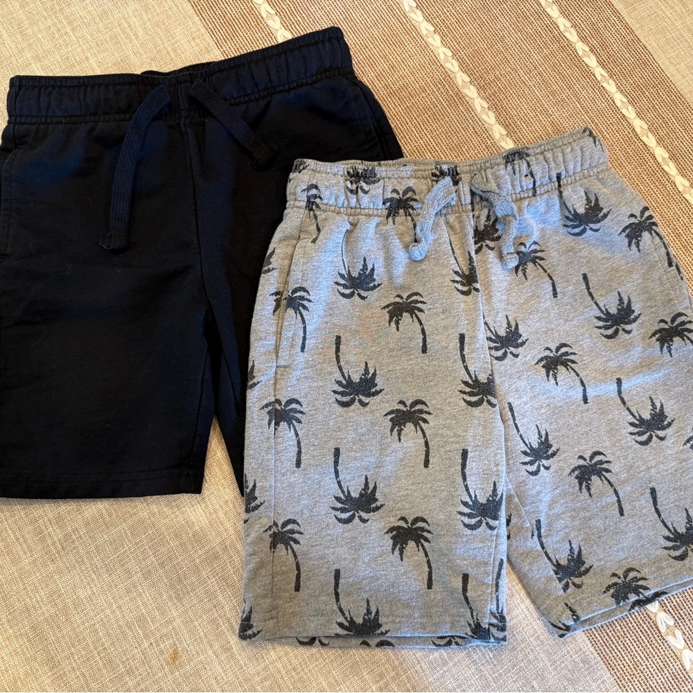 Hollywood Set of Two Shorts